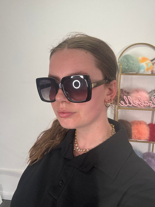 BADDIE Square Shape Sunglasses With Gold Arms