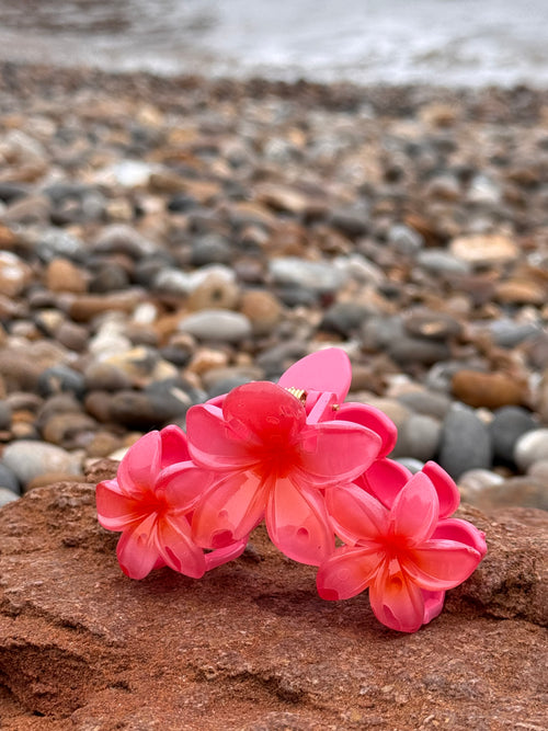 Elsabelle Honolulu Flower Hair Claw Clips