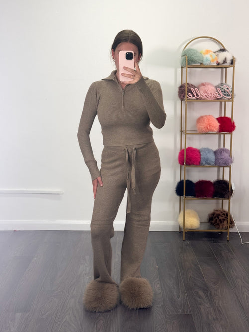 LYNSDAY Premium Knitted Quarter Zip Lounge Set