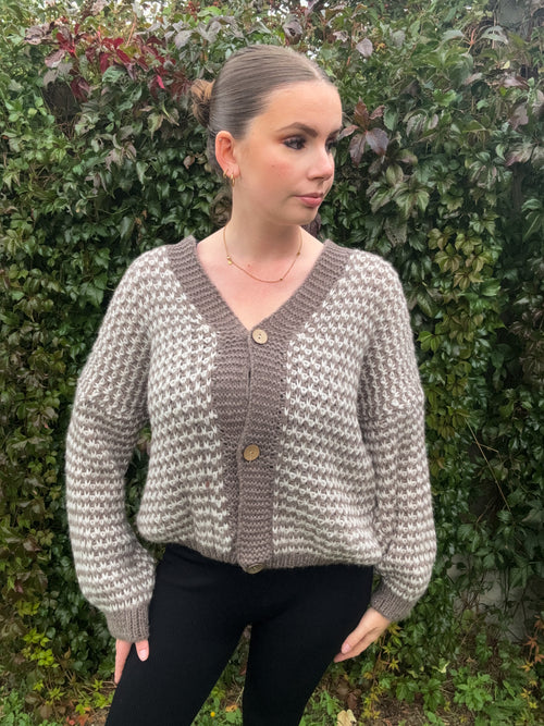 DAISIE Premium Knitted Cardigan