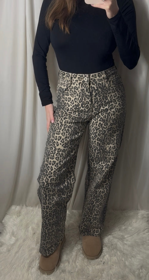 BUNNY Viral Super Stretchy Jeans